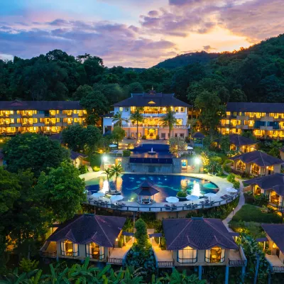 Supalai Scenic Bay Resort & Spa Phuket Hotels near ميناء بانغ رونغ