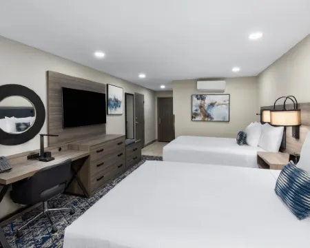 Wyndham DFW Airport Hotels in Irving