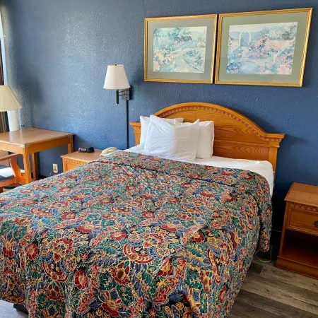 Motel 6 Marianna, FL