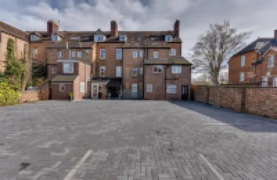 The Sportsview Guest House Hotels near Museum of Oxford