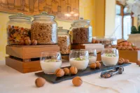 Hotel Tiffany's - breakfast