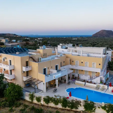 Hiona Holiday Hotel