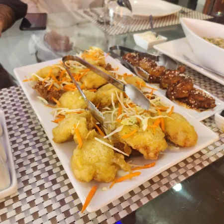 Khan Continental Hotel & Restaurant