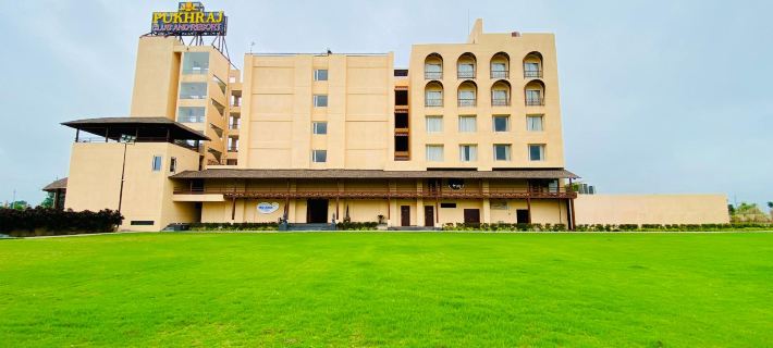 Pukhraj Club And Resort Hotéis em Ujjain