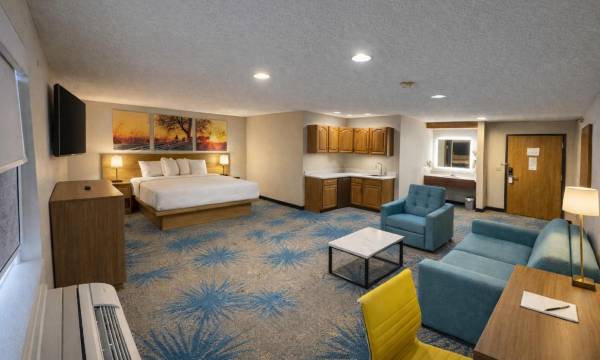 Days Inn by Wyndham Sturgis