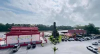 King Ing Hotel - parking