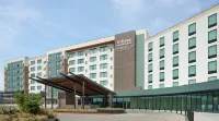 Homewood Suites by Hilton Grand Prairie at EpicCentral - Parkplatz