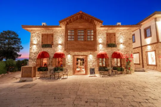 6 رومز باي زولا Hotels near تيتريآينجو