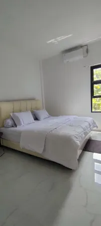 Villa Agung Permai Singkawang Отели в г. Sedau