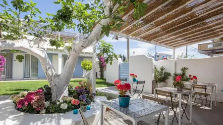 Hotel Intorno Al Fico Отели рядом с Аэропорт Фьюмичино