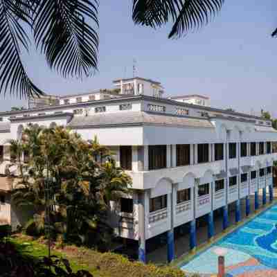 U Rivergate Karjat Hotel Exterior