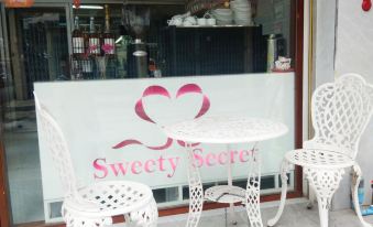 Sweety Secret Cake Guesthouse