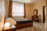 Korona Hotel فنادق في 