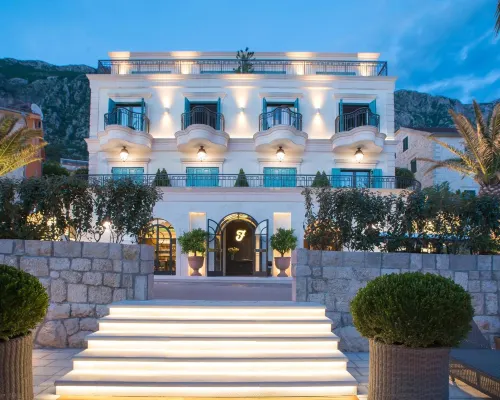 Hotel Forza Terra Hotels in Dobrota