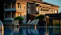 Chateau MephisKalaki - Pools