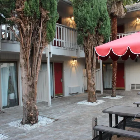 Cedarwood Inn of Ashland