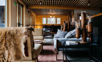 The Coachman Hotel