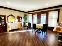 Santa Paula Inn - Mountain view