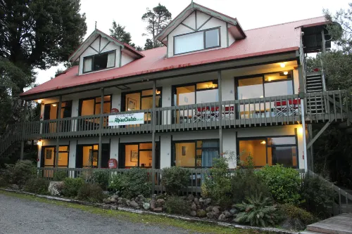 Alpine Chalets Hotel a Whakapapa Village