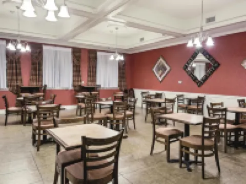 岡貝里爾城美洲最佳價值套房酒店 槍管城酒店