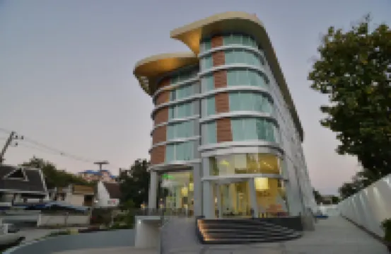 拜斯里瑪雅飯店 清邁大學附近的飯店