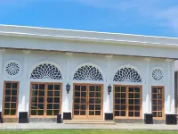 D'Girijati Resort & Beach Club Yogyakarta Các khách sạn ở Purwosari