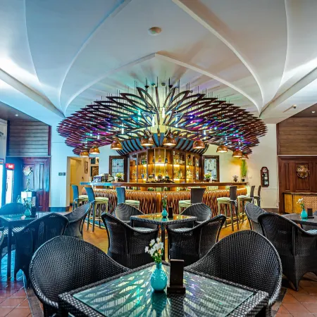Ngwe Saung Yacht Club & Resort