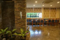 Four Leaf Hotel Sapphire Blue