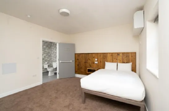 Hotel DC, Stratford