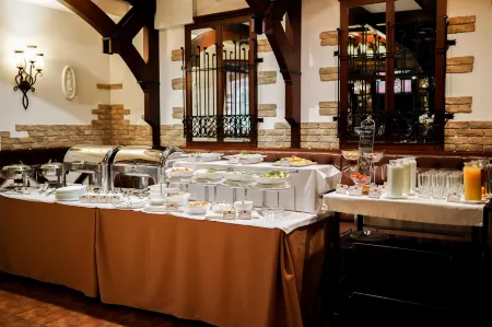 Замковый Отели в г. Гомельский район