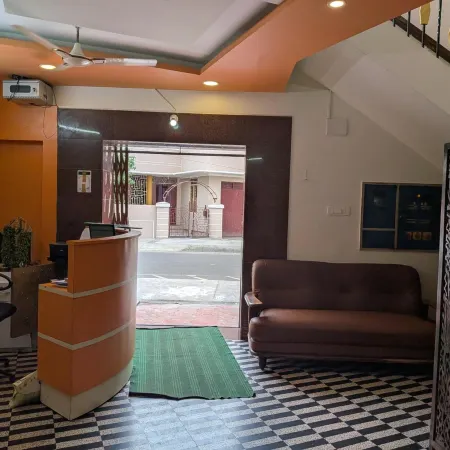 Cm Residency