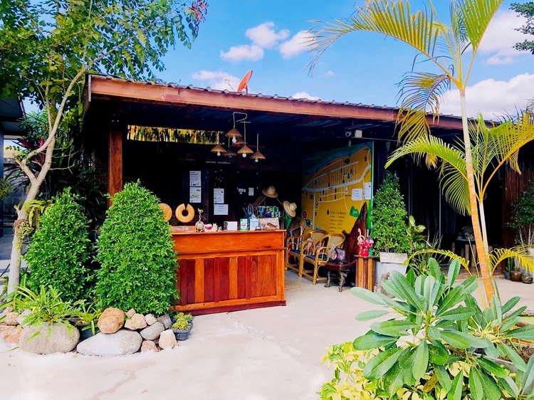 รูปภาพของเจเจ แอท เชียงคาน