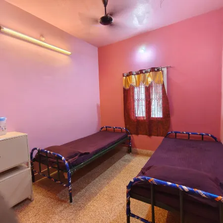 Square & Dormitory Stays