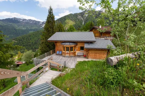Chalet Teremok - Hot Tub & Sauna - Great for Families Hotel a Riddes