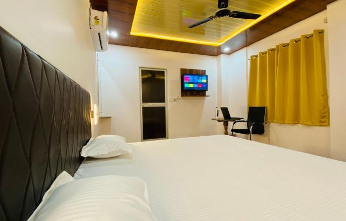 Royal Excellency Inn