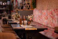 The Hive at Poppi-Red - Breakfast