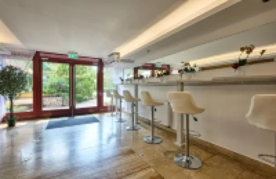 Bassiana Hotel és Étterem