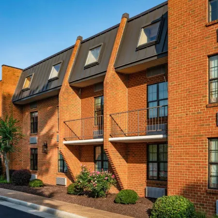 Patriots Inn