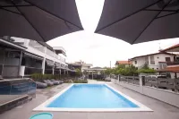 Amalia Center - Pools