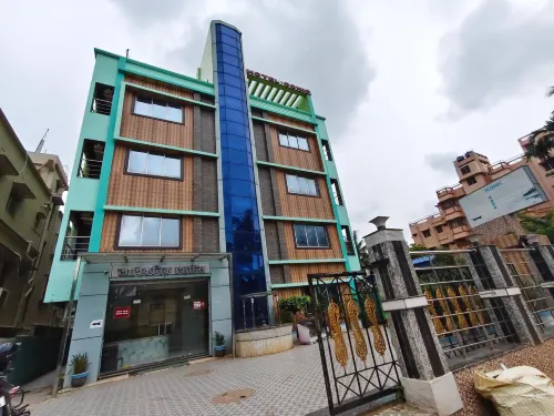Iconic Hotel Digha - Pools