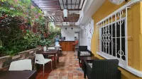 AMINA  Inn - 2-Star