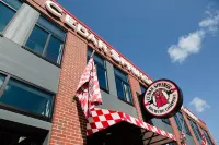 Holiday Inn Express & Suites Cedar Springs - Grand Rapids N Hotels in Oakfield Township