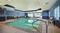 Homewood Suites by Hilton Dover - Swimmingpools