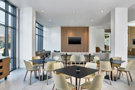 Element Atlanta Perimeter Center Отели рядом с достопримечательностью «IHG - InterContinental Hotels Group»