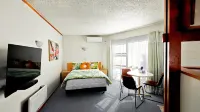 Motel Six Hotels in Whangarei