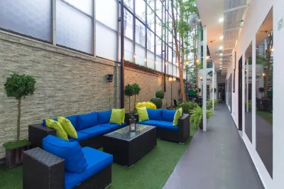 V Garden Hotel Hotel in zona Wawasan Open University