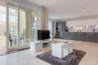 Citystay Living - Vesta Apartments - Airport Shuttle