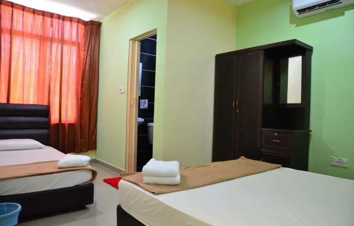 Deena Hotel