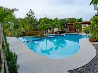 Natu Resort - Pool