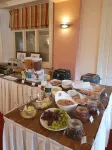 The Manor Guest House - breakfast
